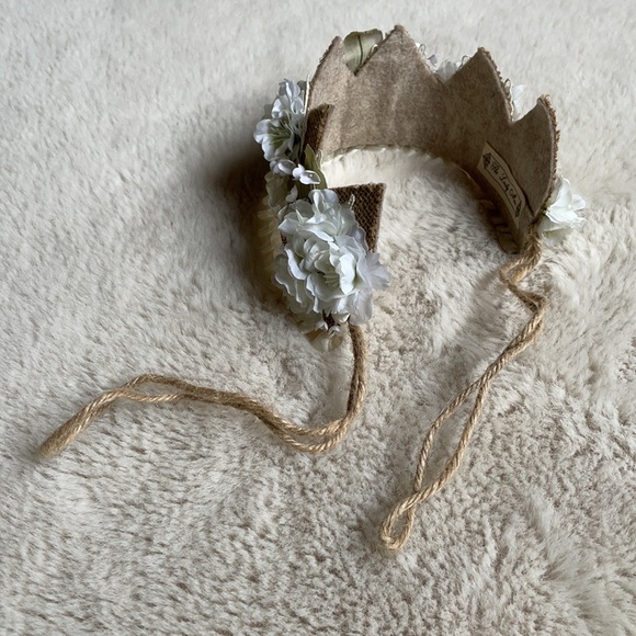 Vintage Rustic Floral Burlap Lace Tie Back Crown - Picture 13 of 17